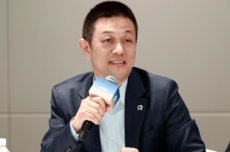 蔚来李斌:全年车市或跌15%至20%