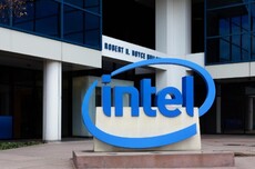 英特尔：Intel 18A-P制程已进入风险试产阶段