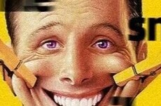 被AI脸包围的我,已经快看吐了