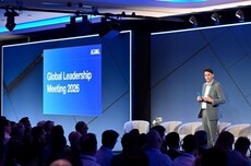华为能追上吗 ASML公布下一代Hyper-NA EUV光刻机:可支撑“0.7nm” 之后更先进制程