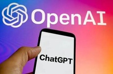 数据机构:ChatGPT全球市场份额首次跌破50%