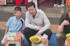 雷军的真实感快过期了