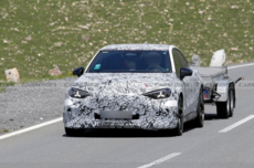 梅赛德斯-AMG C级高性能版纯电汽车原型路测图曝光