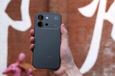 vivo X300e已备案:6.6英寸中屏+骁龙8 Gen5