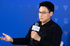 7999元X Fold6杀疯！vivo黄韬：对销量有信心 比上代至少30%增长