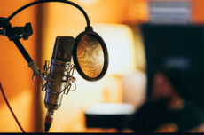 AI克隆了我的声音,抢走了我的工作