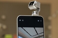 荣耀Robot Phone正式开启预约:8月发布