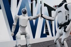 WAIC 2026大洗牌：机器人遍地，Agent干活，国产算力崛起，基础大模型只剩18家