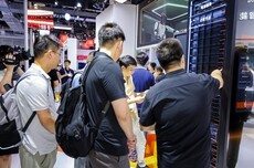 摩尔线程公布万卡级集群训练成绩 称国产芯片可训出前沿模型