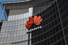 华为仍处回血状态：Mate 90系列+τ定律芯片成转折关键