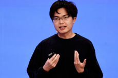杨植麟拒绝苹果回国创业，美国为何留不住中国AI人才？