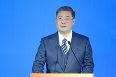 对话中诚华隆董事长王嘉诚:国产AI芯片正在告别“对标英伟达”思维