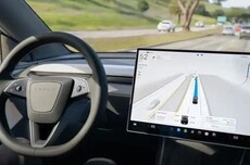 特斯拉重启HW3车型FSD v14 Lite推送,新增多项功能