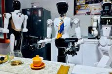 睿尔曼智能发布两款RealBOT机器人:50000小时可靠运行瞄准产业落地