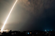 SpaceX“猎鹰9”火箭第二级残骸预计将撞击月球 地面有望看到喷射羽流
