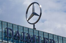 梅赛德斯-奔驰集团第二季度收入321亿欧元，同比下降3.31%