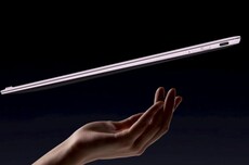 华为MateBook Pro S亮相：798g重，搭载麒麟XE90处理器