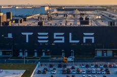美媒:特斯拉考虑出售中国业务,为潜在SpaceX合并交易铺路