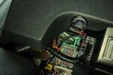影响约200万辆汽车：新型蓝牙攻击披露，可在约4.5米内解锁车辆