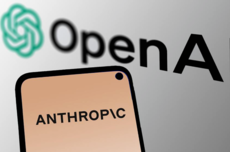 美媒：OpenAI游说美国限制中国开源模型，黄仁勋马斯克公开反对