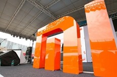 商家回应小米多款手机涨价:实际收益并未因此获得改善