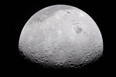 SpaceX猎鹰九号火箭残骸飞行一年半后撞击月球，NASA称不会威胁地球安全