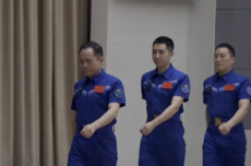 经历多个首次、实现多项突破,神二十一乘组回家后首次公开亮相