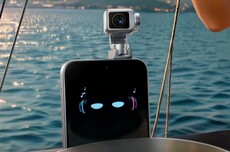 荣耀Robot Phone“星轨银”与“月影灰”双色官图公开,新机8月12日发布