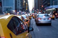 内卷加剧、利润腰斩!BBA还要死磕中国:欧洲车企终于认清现实