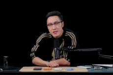 韩路招聘全职主持人 王自如直接留言：明天去面试