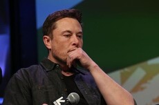马斯克:地球最强硬件公司仅SpaceX和特斯拉 除了中国