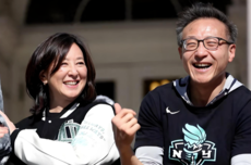 台湾姑娘吴明华的自立路：从“蔡崇信太太”，到女子NBA冠军老板