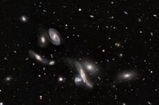 迄今最大宇宙二维地图发布:像素达5.6万亿,包含近40亿个天体