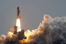 马斯克也被骗了！SpaceX火箭残骸撞月视频是假的：没有太空设备拍到