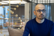 美媒：DeepMind CEO卸任前推动成立AI安全机构，已与美财长等讨论