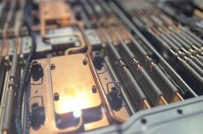 AI服务器订单火爆:联想、戴尔、工业富联吃到AI基建红利