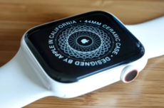 古尔曼:苹果Apple Watch Series 12有望推出陶瓷版