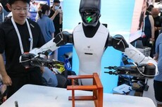 智元机器人内部管理曝光:20余个天才被神秘隔离