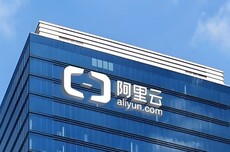 阿里正式开放Qwen3.8-2.4T-A95B模型权重