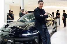 智己发布“NEXT·2028”战略：全系标配全线控底盘，全新LS6定档9月