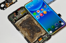 直面2000℃火箭尾焰冲击!OPPO A7 Pro Max机身都烧化了还功能正常:连电池都没坏