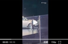 沈腾杨幂惊喜亮相鸿蒙智行发布会:退场环节沈腾又忘记扶杨幂了
