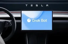 特斯拉车机系统有望接入Grok Bot,打造移动AI工作站