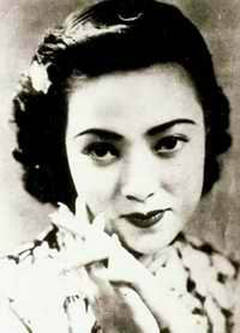 世界级女间谍:引无数英雄折腰