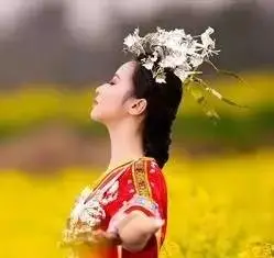 实用，油菜花人像摄影技巧大全-油菜花人像拍摄技巧