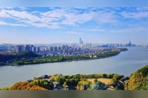 江苏13“财”子的半年成绩单⑩丨承压维稳，镇江笃行步稳向前进