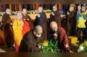 演觉法师主法传印长老封龛仪式｜传印长老追思会及荼毗法会在庐山东林寺举行