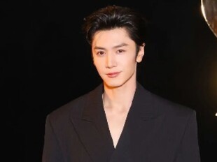 迪丽热巴、杨紫、王一博……巴黎时装周G社生图出炉，谁是你心里最好看的生图战神？