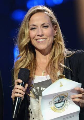 第55届格莱美提名音乐会 天后雪莉-克劳颁出奖项