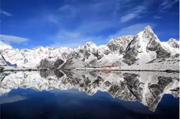 世界最高的山峰（世界上最高的山峰是珠穆朗玛峰它的高度是多少米） 第5张